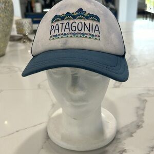 Patagonia Common Threads Floral‎ Mountain Mesh Snap Back Teal Green.